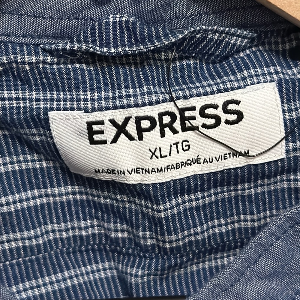 EXPRESS Button Up shirt - Picture 5 of 6